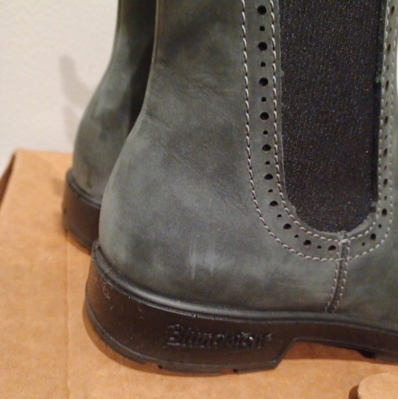 Blundstone 1630 Rustic Black Women's Size 9.5 (9 wide) regular price $200 - Picture 3 of 8